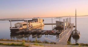 Гостиница Botel Ophoven  Кинрой